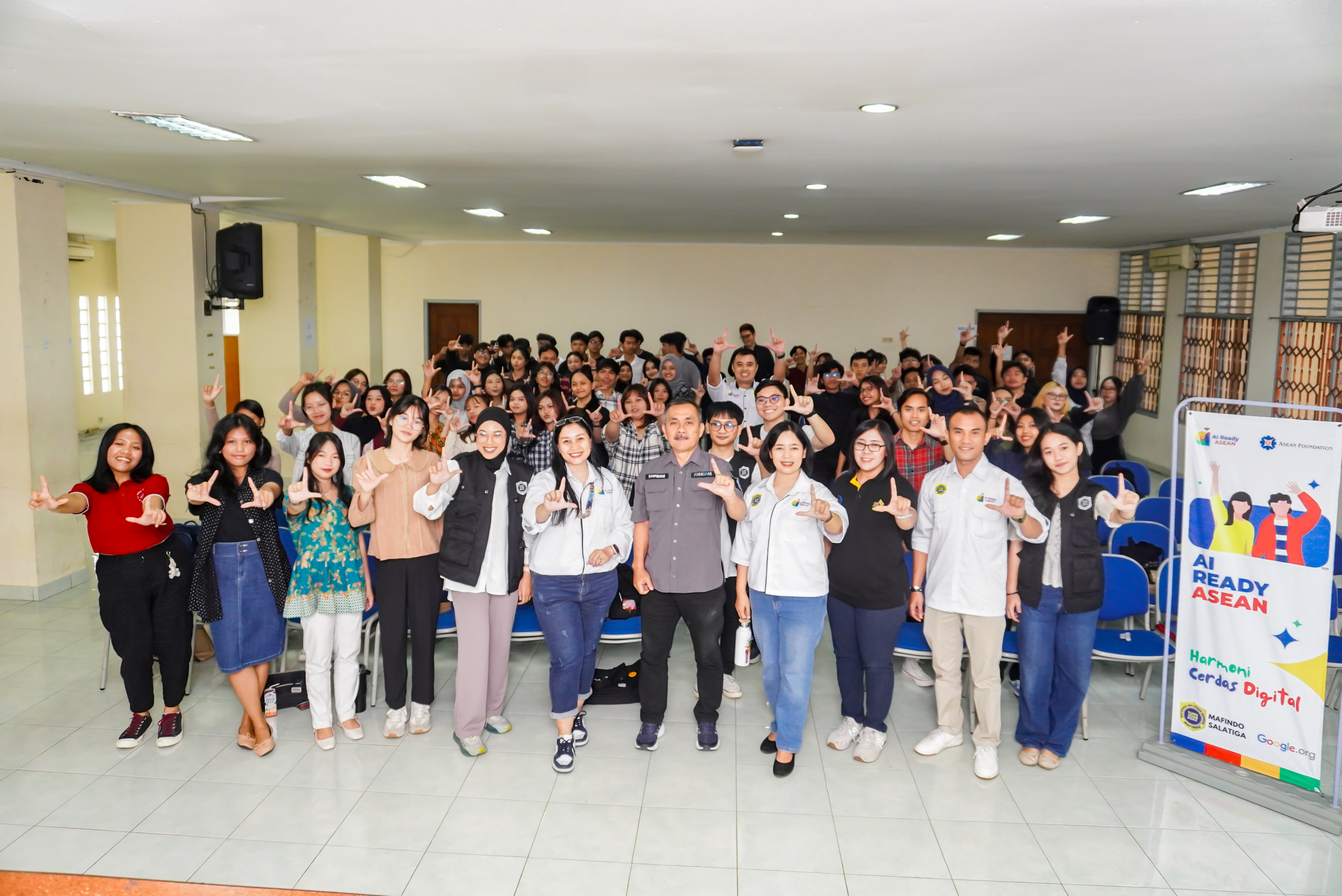 Mafindo Salatiga Ajak Mahasiswa Ilmu Komunikasi UKSW Siap Hadapi Era AI Lewat Program "AIÂ ReadyÂ ASEAN"